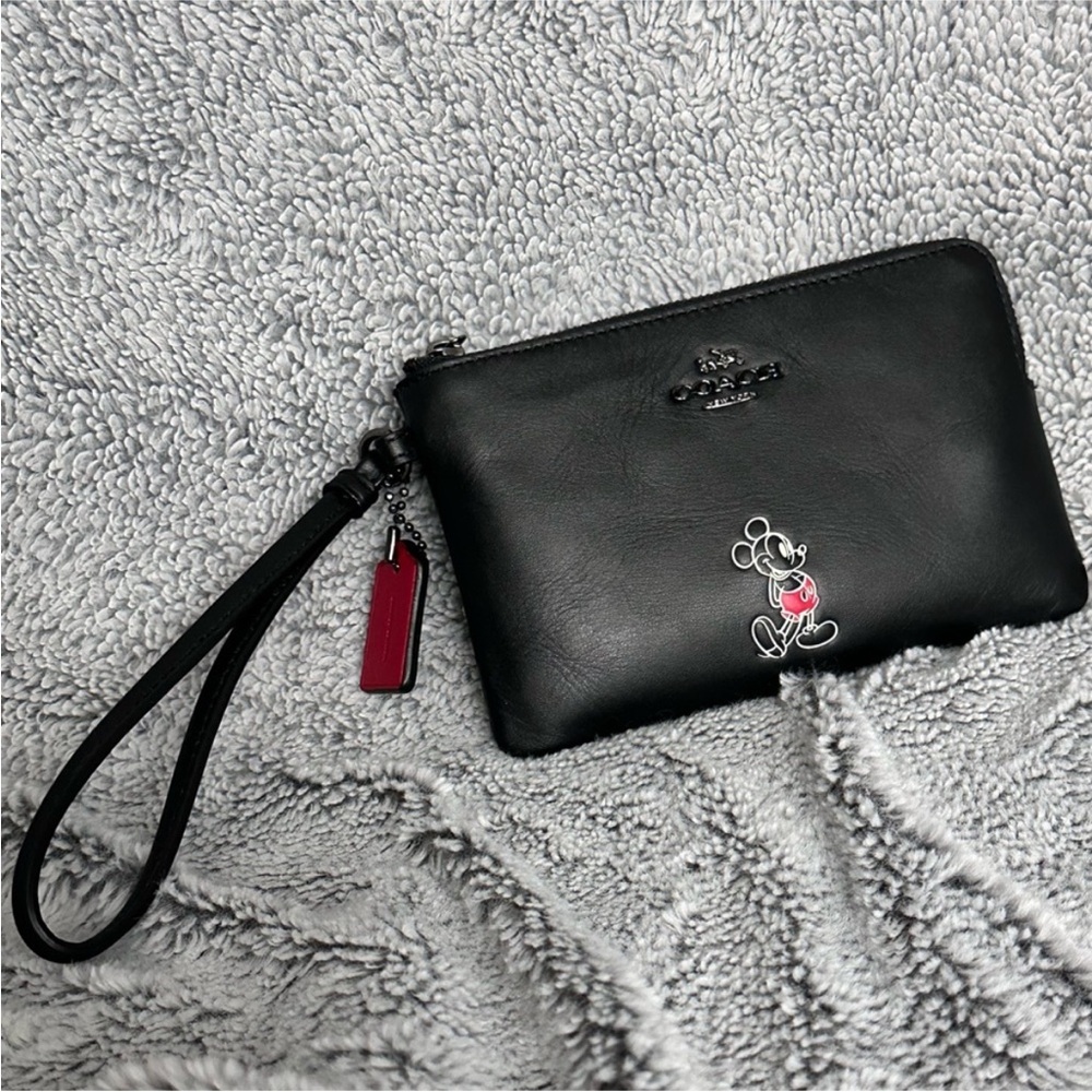 Coach Limited Edition Mickey Mouse Leather corner zip Wristlet in Box EUC - Picture 4 of 16